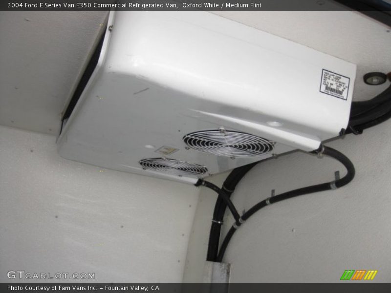  2004 E Series Van E350 Commercial Refrigerated Van Medium Flint Interior