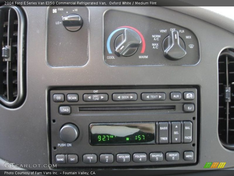 Controls of 2004 E Series Van E350 Commercial Refrigerated Van