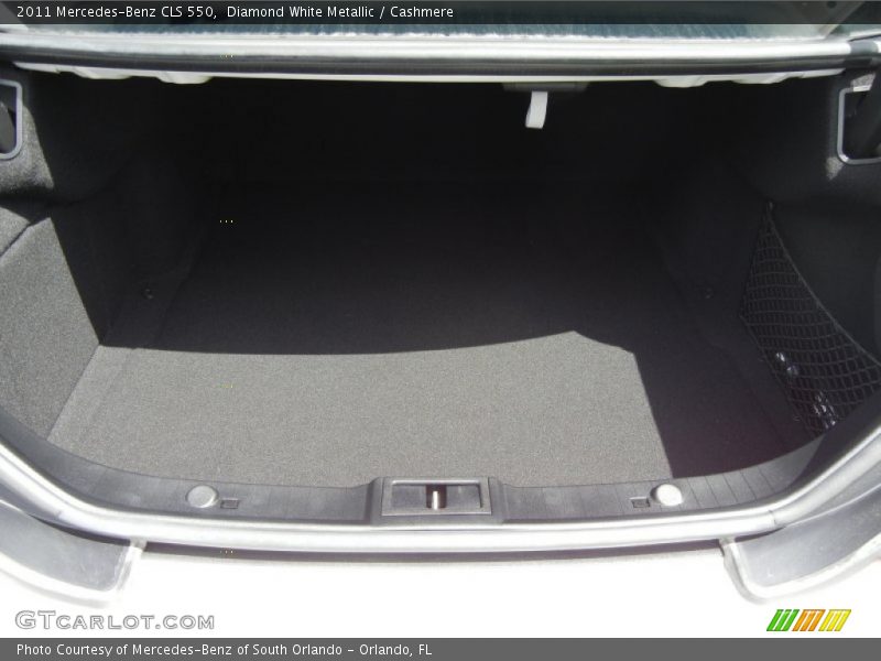 Diamond White Metallic / Cashmere 2011 Mercedes-Benz CLS 550