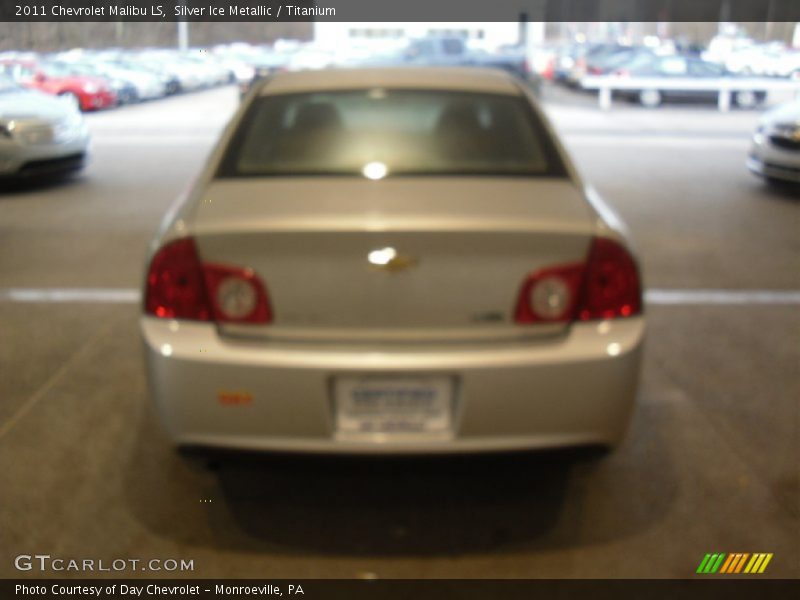 Silver Ice Metallic / Titanium 2011 Chevrolet Malibu LS