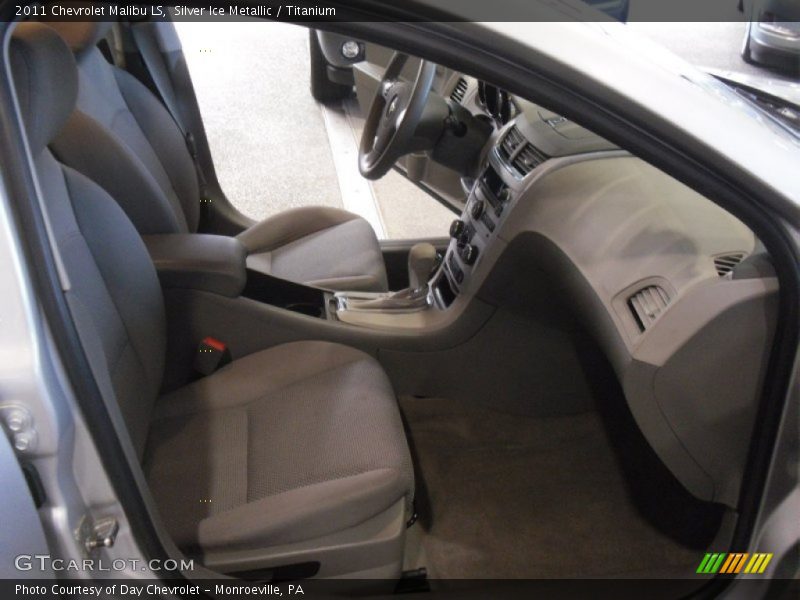 Silver Ice Metallic / Titanium 2011 Chevrolet Malibu LS