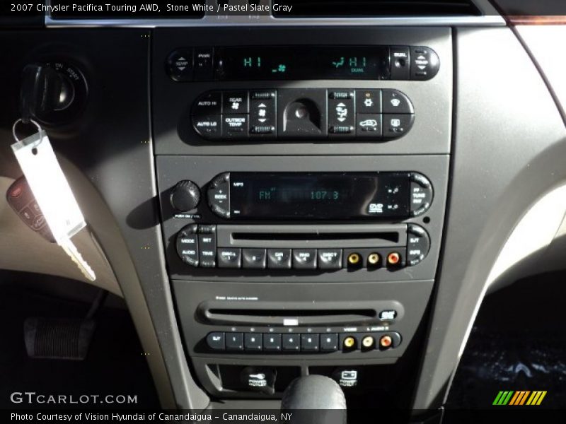 Stone White / Pastel Slate Gray 2007 Chrysler Pacifica Touring AWD