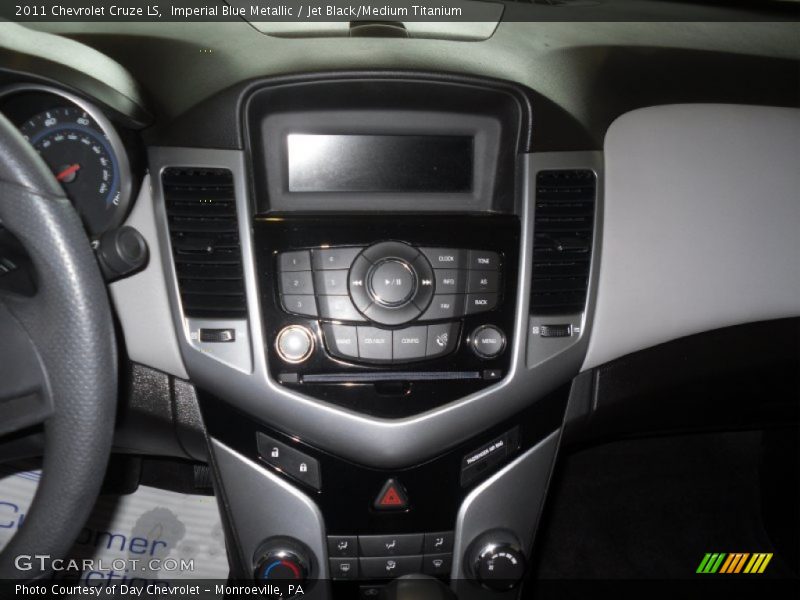 Imperial Blue Metallic / Jet Black/Medium Titanium 2011 Chevrolet Cruze LS