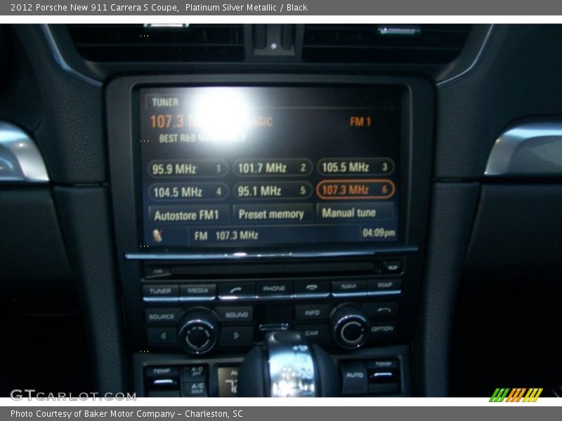 Controls of 2012 New 911 Carrera S Coupe