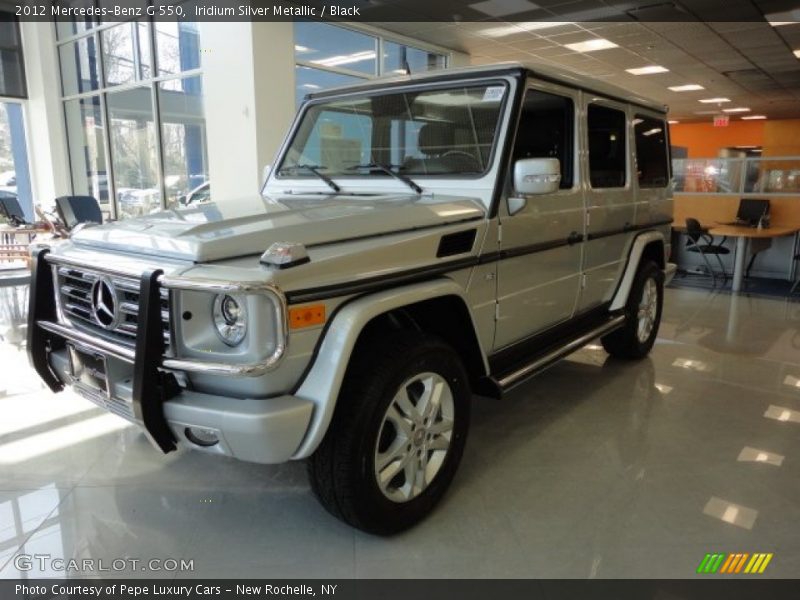 Front 3/4 View of 2012 G 550