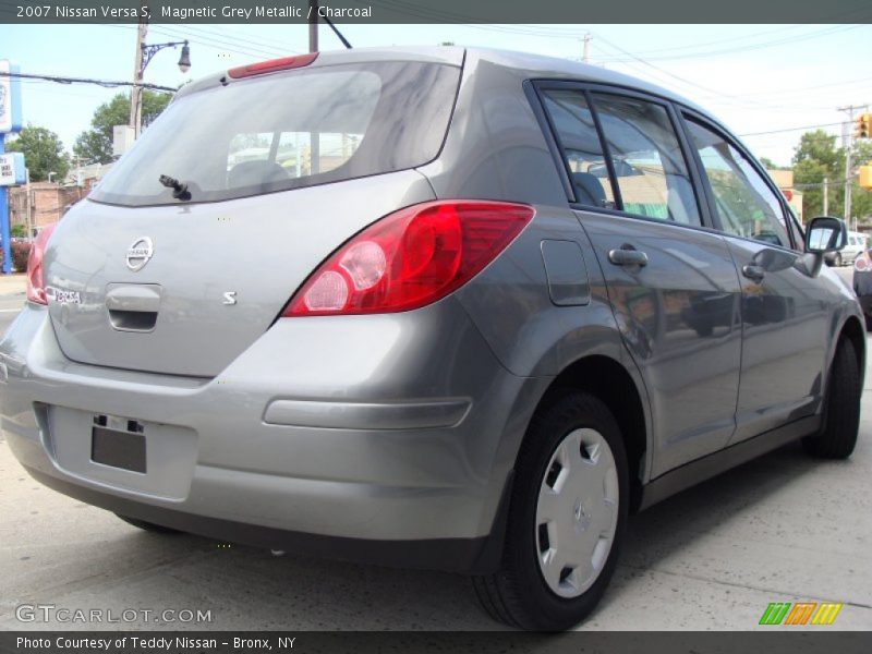 Magnetic Grey Metallic / Charcoal 2007 Nissan Versa S