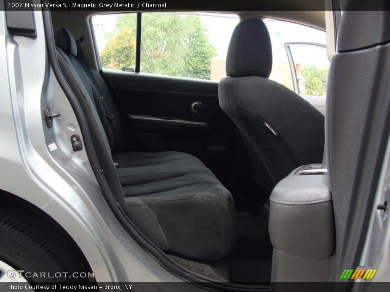 Magnetic Grey Metallic / Charcoal 2007 Nissan Versa S