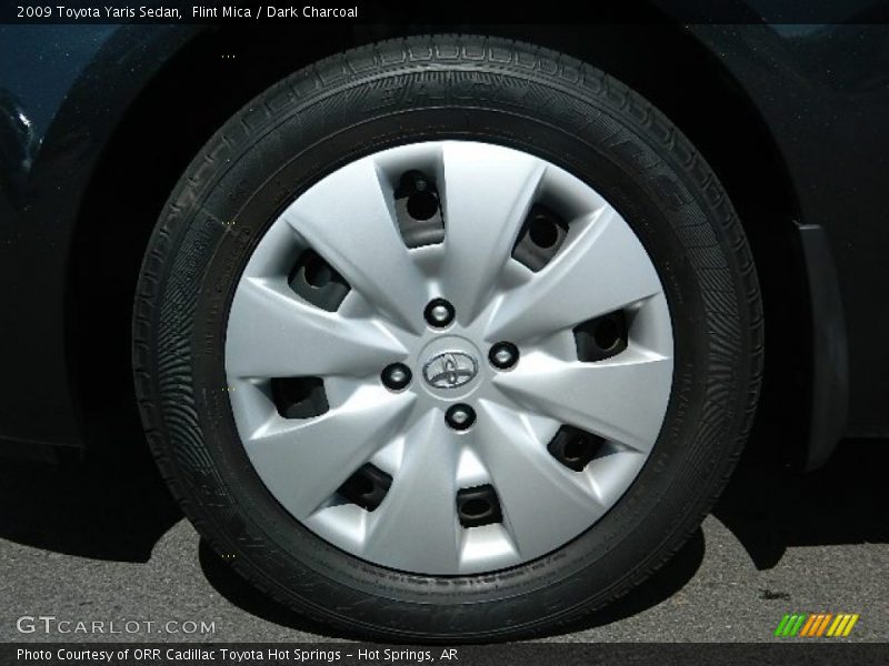 Flint Mica / Dark Charcoal 2009 Toyota Yaris Sedan