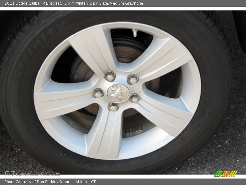Bright White / Dark Slate/Medium Graystone 2011 Dodge Caliber Mainstreet