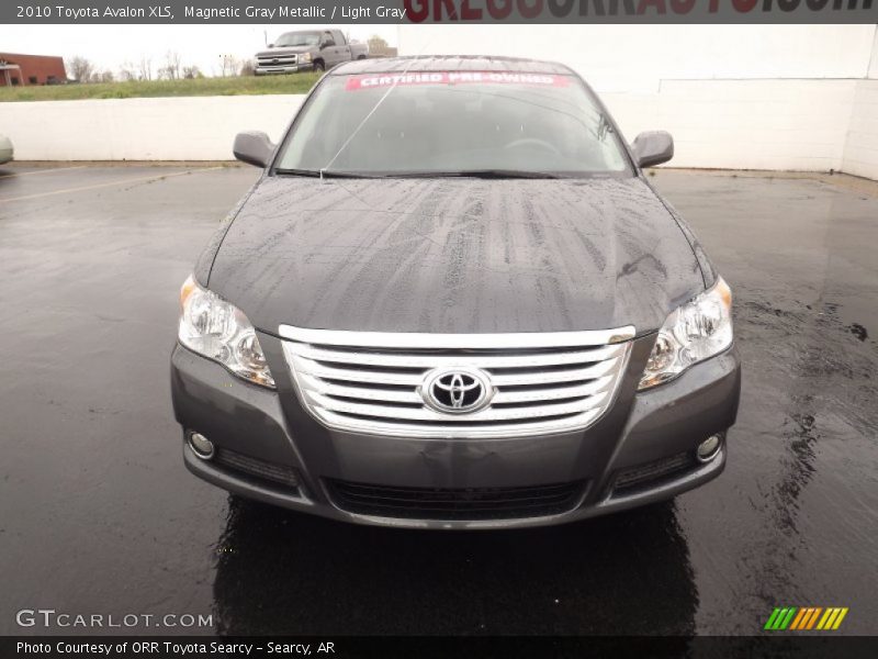 Magnetic Gray Metallic / Light Gray 2010 Toyota Avalon XLS
