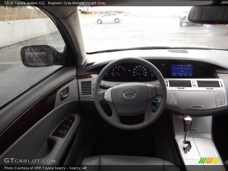 Magnetic Gray Metallic / Light Gray 2010 Toyota Avalon XLS