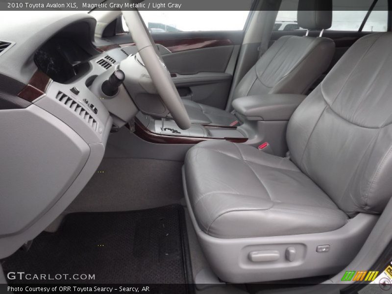 Magnetic Gray Metallic / Light Gray 2010 Toyota Avalon XLS