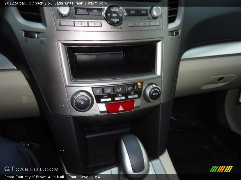 Satin White Pearl / Warm Ivory 2012 Subaru Outback 2.5i