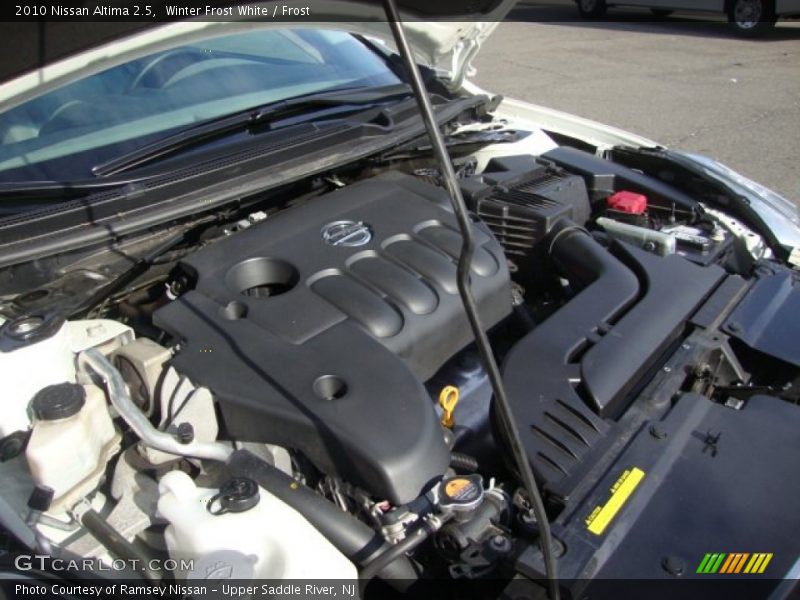 Winter Frost White / Frost 2010 Nissan Altima 2.5