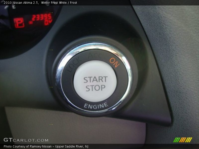 Winter Frost White / Frost 2010 Nissan Altima 2.5