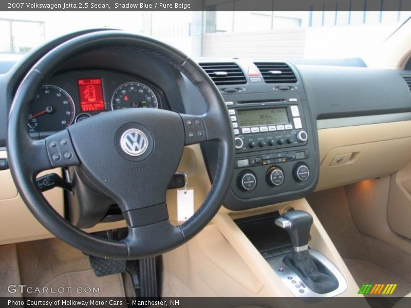 Dashboard of 2007 Jetta 2.5 Sedan