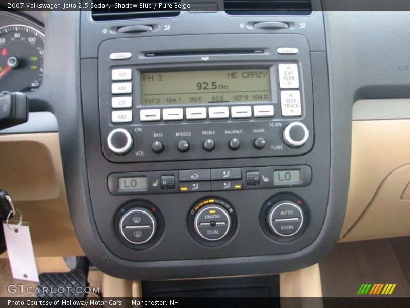 Controls of 2007 Jetta 2.5 Sedan