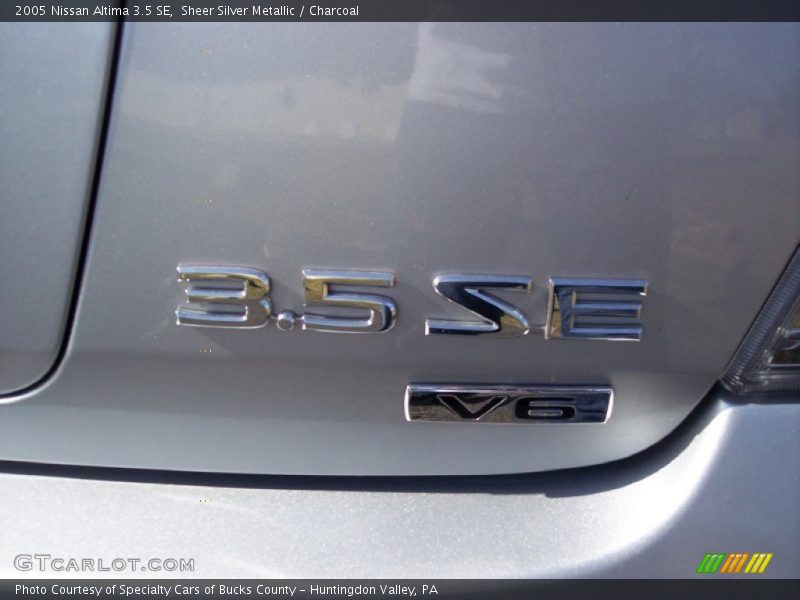  2005 Altima 3.5 SE Logo