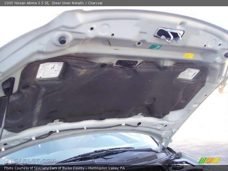 Sheer Silver Metallic / Charcoal 2005 Nissan Altima 3.5 SE