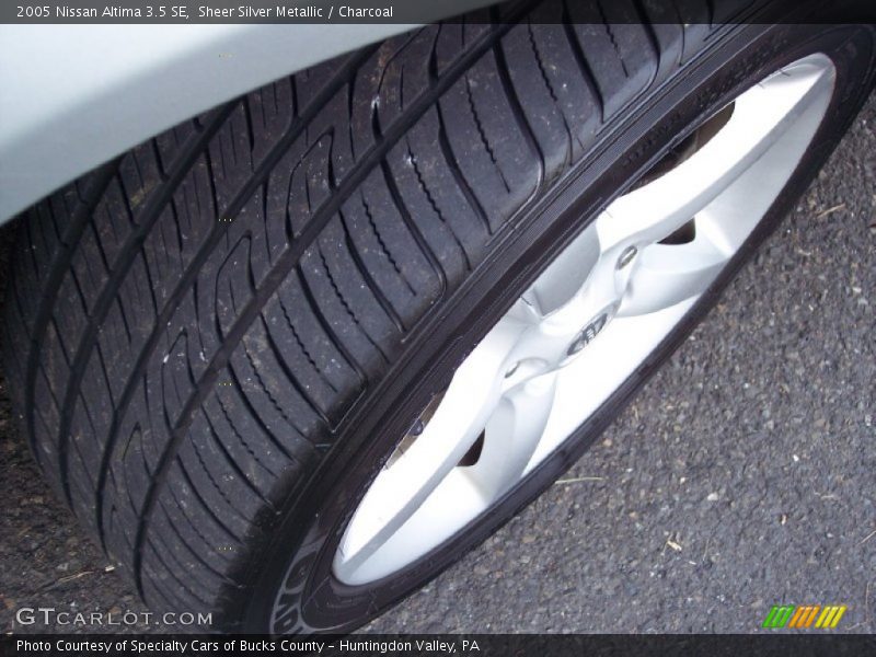 Sheer Silver Metallic / Charcoal 2005 Nissan Altima 3.5 SE