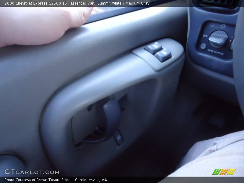 Summit White / Medium Gray 2000 Chevrolet Express G3500 15 Passenger Van