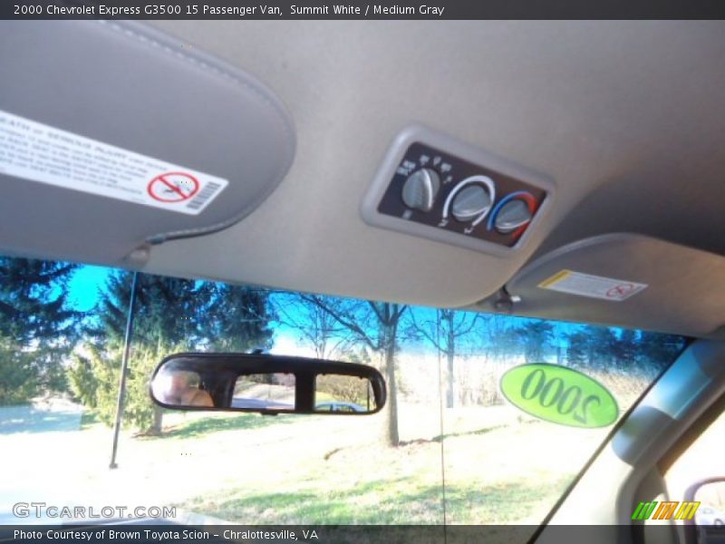 Summit White / Medium Gray 2000 Chevrolet Express G3500 15 Passenger Van