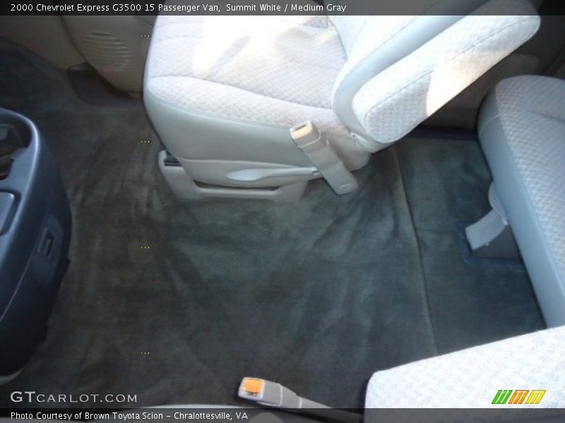 Summit White / Medium Gray 2000 Chevrolet Express G3500 15 Passenger Van
