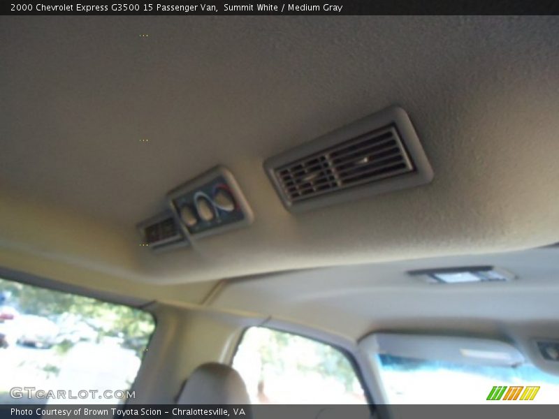 Summit White / Medium Gray 2000 Chevrolet Express G3500 15 Passenger Van