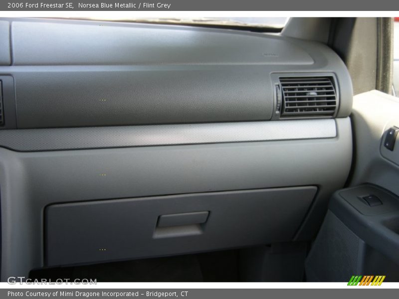 Norsea Blue Metallic / Flint Grey 2006 Ford Freestar SE