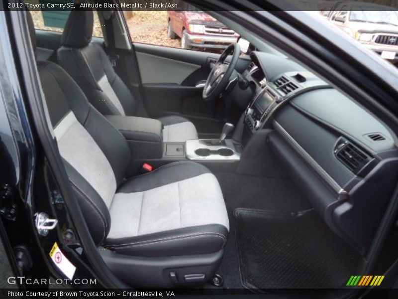 Attitude Black Metallic / Black/Ash 2012 Toyota Camry SE
