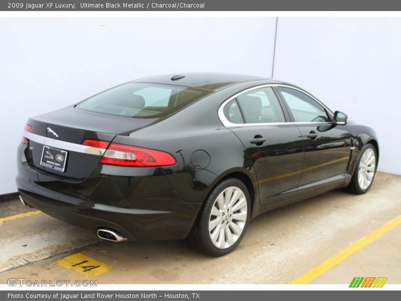 Ultimate Black Metallic / Charcoal/Charcoal 2009 Jaguar XF Luxury