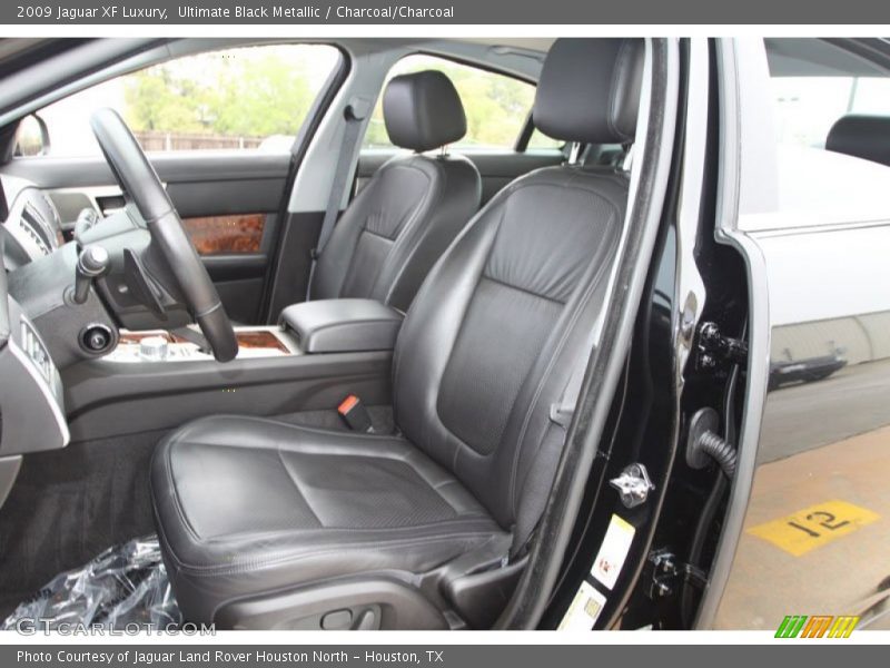 Ultimate Black Metallic / Charcoal/Charcoal 2009 Jaguar XF Luxury