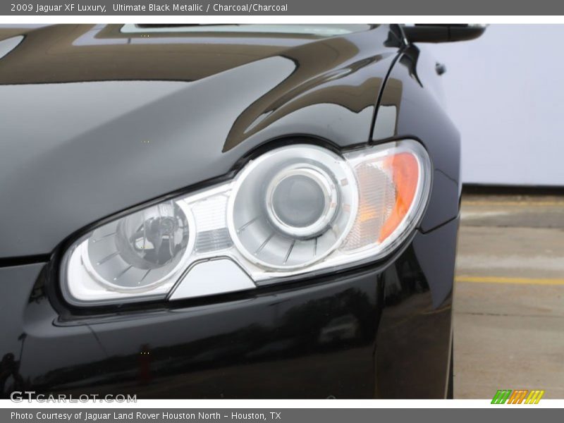 Ultimate Black Metallic / Charcoal/Charcoal 2009 Jaguar XF Luxury