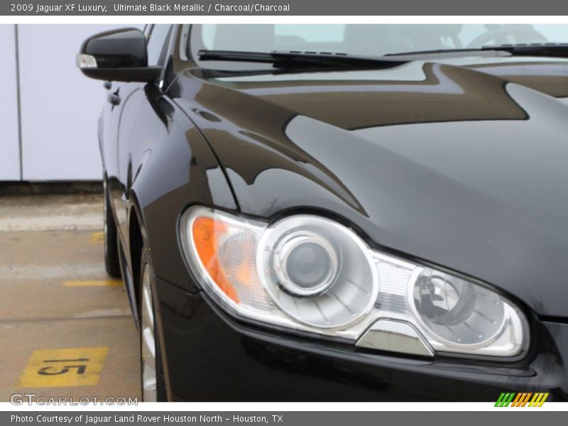 Ultimate Black Metallic / Charcoal/Charcoal 2009 Jaguar XF Luxury
