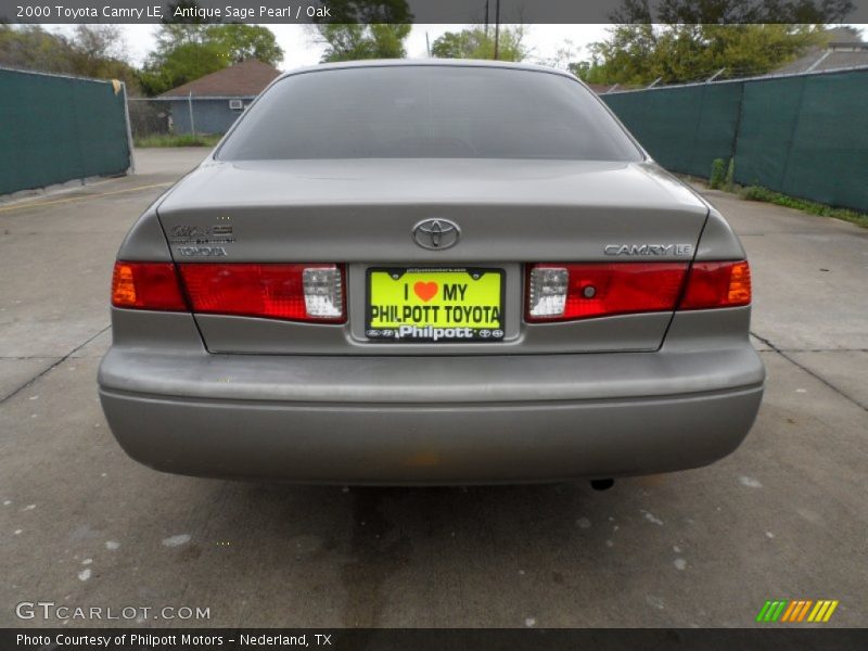 Antique Sage Pearl / Oak 2000 Toyota Camry LE