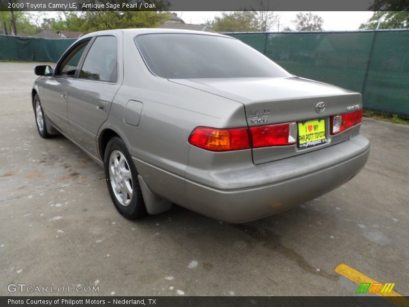 Antique Sage Pearl / Oak 2000 Toyota Camry LE