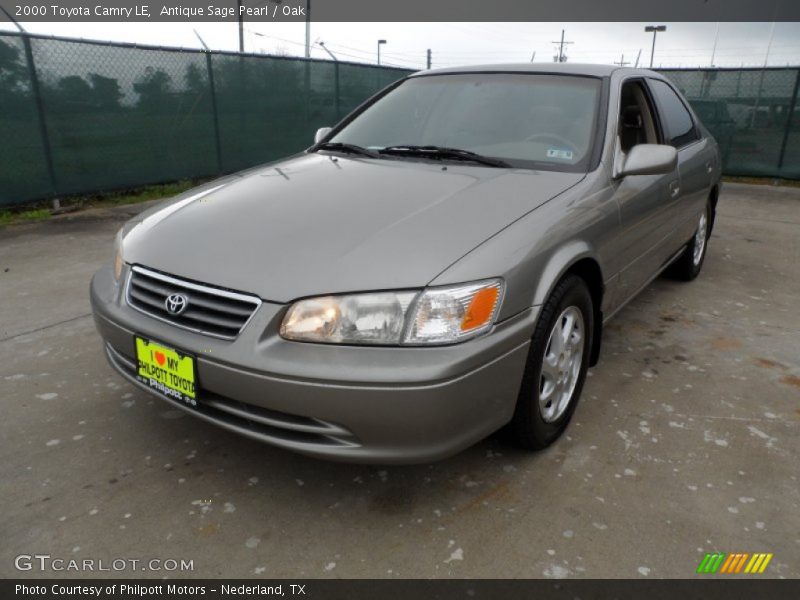 Antique Sage Pearl / Oak 2000 Toyota Camry LE