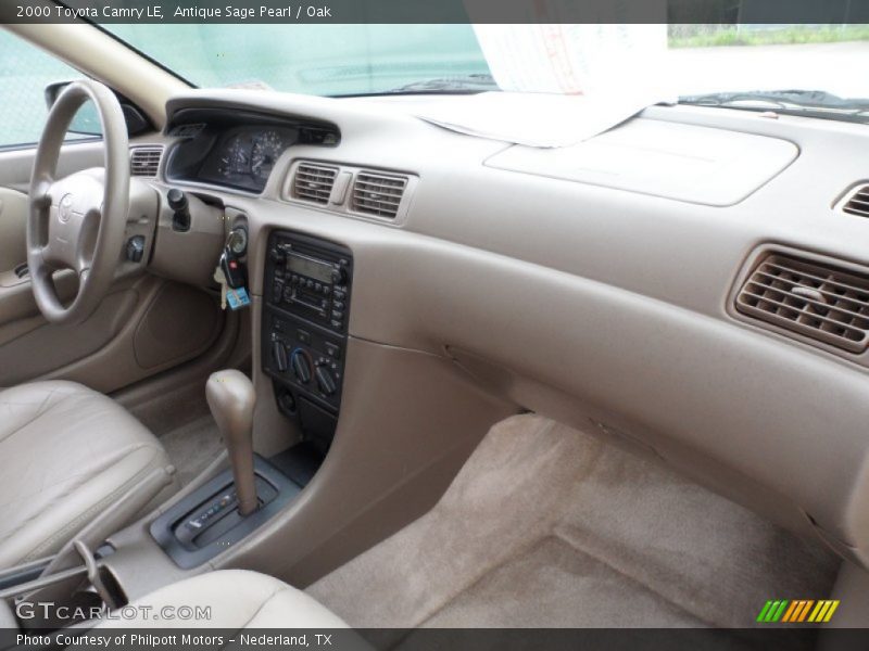 Antique Sage Pearl / Oak 2000 Toyota Camry LE
