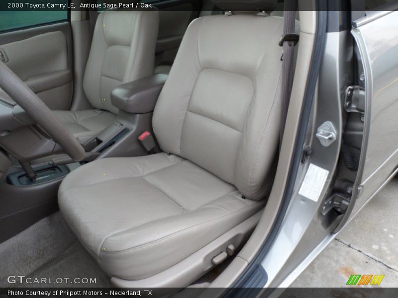 Antique Sage Pearl / Oak 2000 Toyota Camry LE