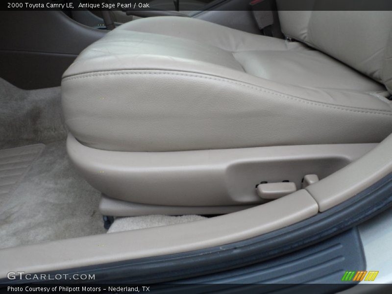 Antique Sage Pearl / Oak 2000 Toyota Camry LE