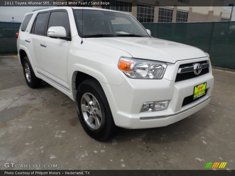Blizzard White Pearl / Sand Beige 2011 Toyota 4Runner SR5
