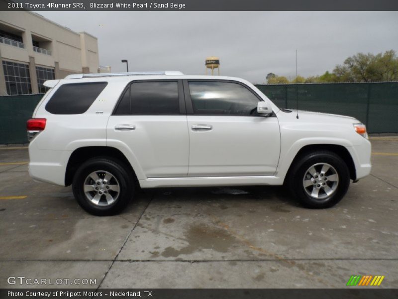 Blizzard White Pearl / Sand Beige 2011 Toyota 4Runner SR5