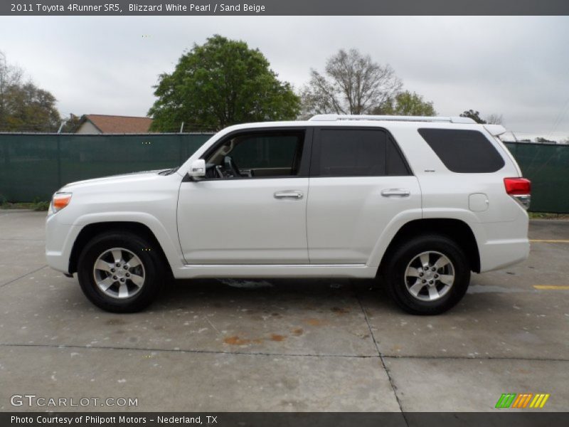 Blizzard White Pearl / Sand Beige 2011 Toyota 4Runner SR5