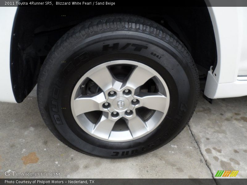 Blizzard White Pearl / Sand Beige 2011 Toyota 4Runner SR5