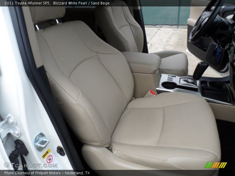 Blizzard White Pearl / Sand Beige 2011 Toyota 4Runner SR5
