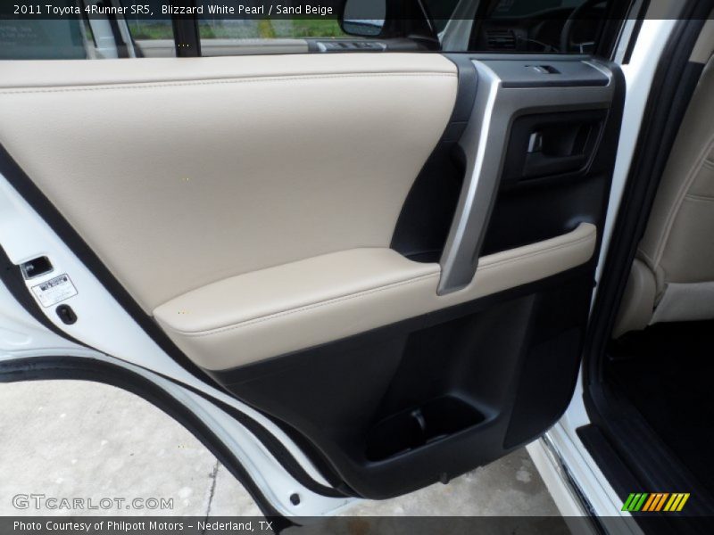 Blizzard White Pearl / Sand Beige 2011 Toyota 4Runner SR5