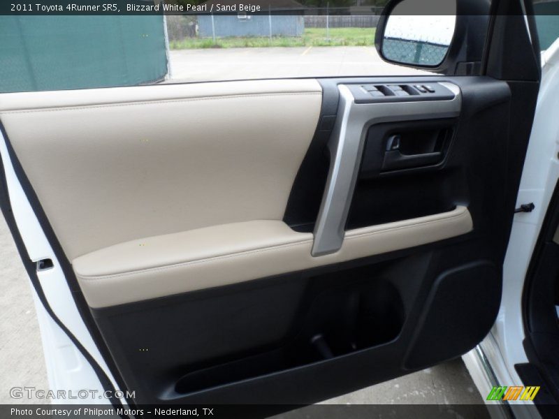 Blizzard White Pearl / Sand Beige 2011 Toyota 4Runner SR5