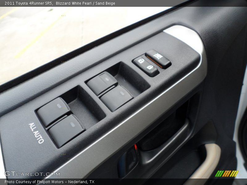 Blizzard White Pearl / Sand Beige 2011 Toyota 4Runner SR5