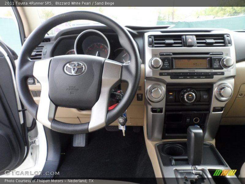 Blizzard White Pearl / Sand Beige 2011 Toyota 4Runner SR5