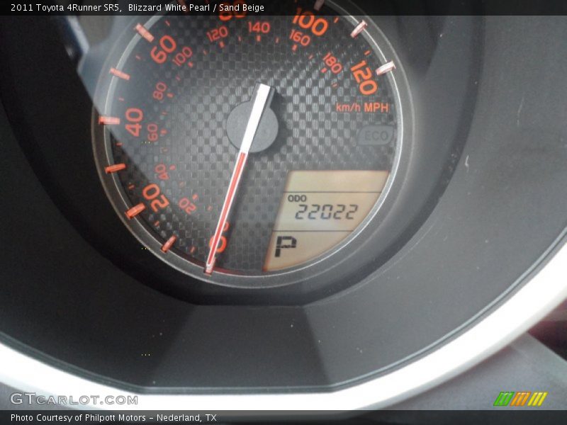 Blizzard White Pearl / Sand Beige 2011 Toyota 4Runner SR5